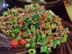 辣椒炒菜干-老唐三下锅 ·张家界地标美食(溪布街店)