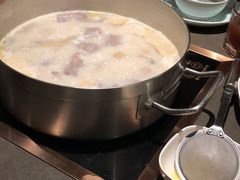 -捞王锅物料理(上海世茂广场店)