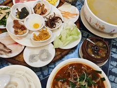 -桥香园云南过桥米线(金马碧鸡店)
