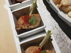 -穹六人间 people 6(岳阳路店)