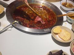 -卤校长重庆火锅(国兴店)