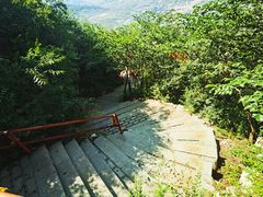 -鸡鸣山旅游风景区