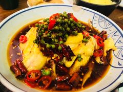 老昆明团结乡花椒鸡-云海肴·汽锅鸡·云南菜(美罗城店)