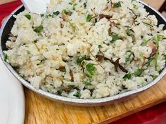 -侬佳蒸菜馆(听潮店)