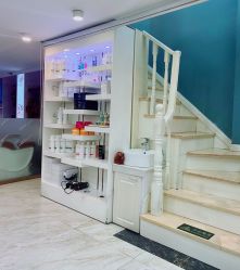 -SOLO Hair Salon