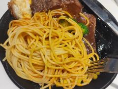 -汤姆家的牛排意面披萨(新城市广场店)