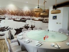 -石砰渔港·海鲜楼