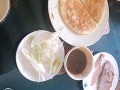 -李连贵酒家熏肉大饼(昆明街店)