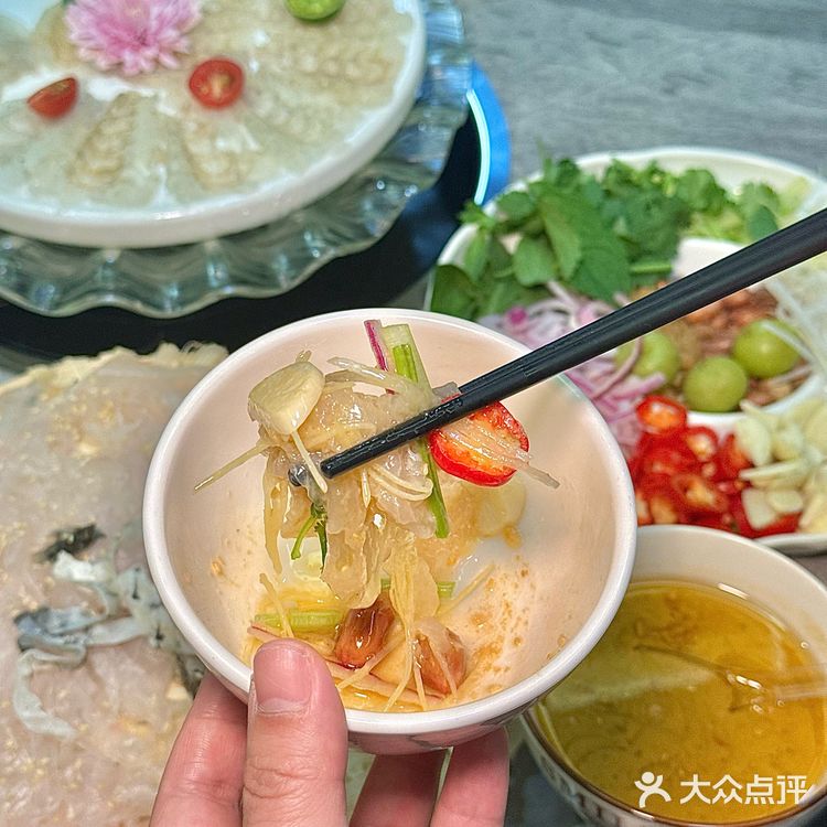 吃上了!正宗潮汕鱼生原来是这样的!