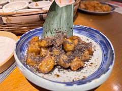 -包整·丝娃娃(一览甲秀楼风景店)