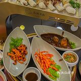 饭点需要排队，吃的还都是回头客， 推荐菜品