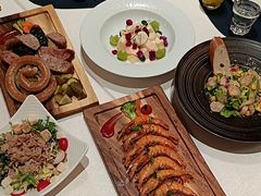 -圣彼得堡观江俄餐厅(中央大街黑金冠店)