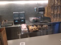 -瑞幸咖啡(怡富广场店)