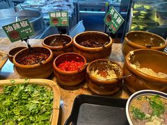 -云阿蛮云南生烫牛肉米线(奉贤路店)