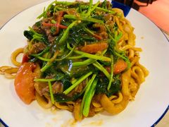 牛肉炒粿条-肉神潮汕卤鹅