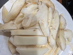 -菌之家·专业纯野生菌火锅·特色炒菌