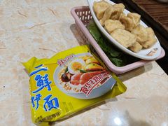 -东川炭炉鸡煲·榴莲瓦煲鸡(广州首店)