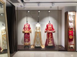 -藤薰定制中式嫁衣礼服旗袍店