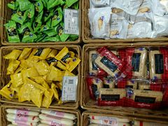 -来伊份1038(新村路三店)