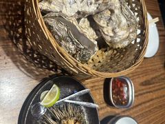 -蚝堡海鲜·威海菜·海肠捞饭·烧烤·亚洲吃蚝公司(幸福门店)