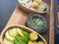-左庭右院鲜牛肉火锅(浦江欢乐颂店)