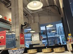 -方铲铲·成都板凳面(滨江银泰店)