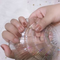 -吉吉靓甲美睫