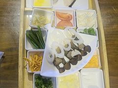 -芸南道·过桥米线(昆明老街旗舰店)