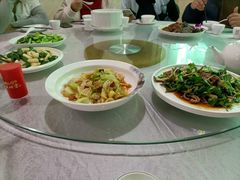 -鲤鱼塘农家山庄