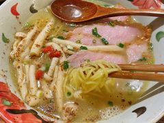 金桂花雕鸡汤面-千金一碗·宝岛一村(韩国街店)