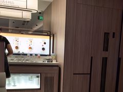 -海底捞火锅(杭州庆春路夜宵主题店)