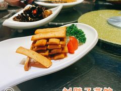 酱香萝卜皮-刘胖子家常菜·蹄花焖藕(兴业店)