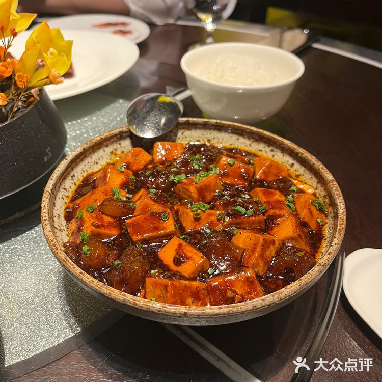 便饭金沙厅，三个人727.7