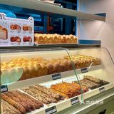 龙湖天街惊现蛋挞界天花板！开心果酱爆浆绝了💚