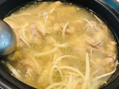 -东椰·海南椰子鸡火锅(朝阳门店)