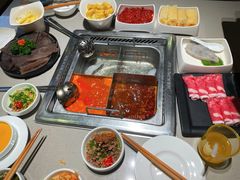 -海底捞火锅(关山保利店)