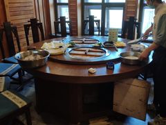 -万里闯关东铁锅炖菜馆(高新旗舰店)