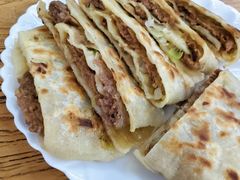 -溢心园香河肉饼总店