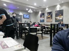 大堂-康师傅私房牛肉面(马泉营奥莱店)
