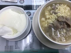 牛肉公仔面-义顺牛奶公司