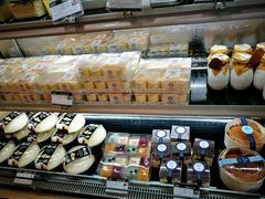 面包甜点陈列柜-开心草帽(文化西路店)