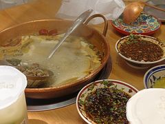 -洱火云南酸菜牛肉火锅(石景山当代商城店)