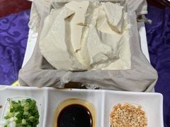 一块豆腐-95号酱骨·一块豆腐(展春园西路店)