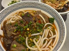 -粉吖吖·邵阳米粉(体育西路店)