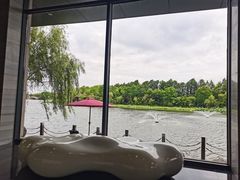 -上海怡沁园度假酒店