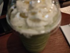 -星巴克(上海虹桥站2A检票口)