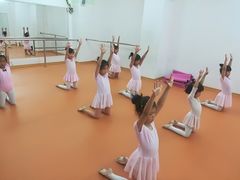 -舞艺舞蹈文化艺术培训中心