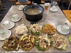 -易门野生菌府·菌海森林(月牙潭公园店)