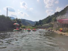 -虎啸峡漂流