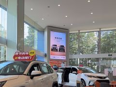 -上海和裕一汽丰田4S店(七宝店)